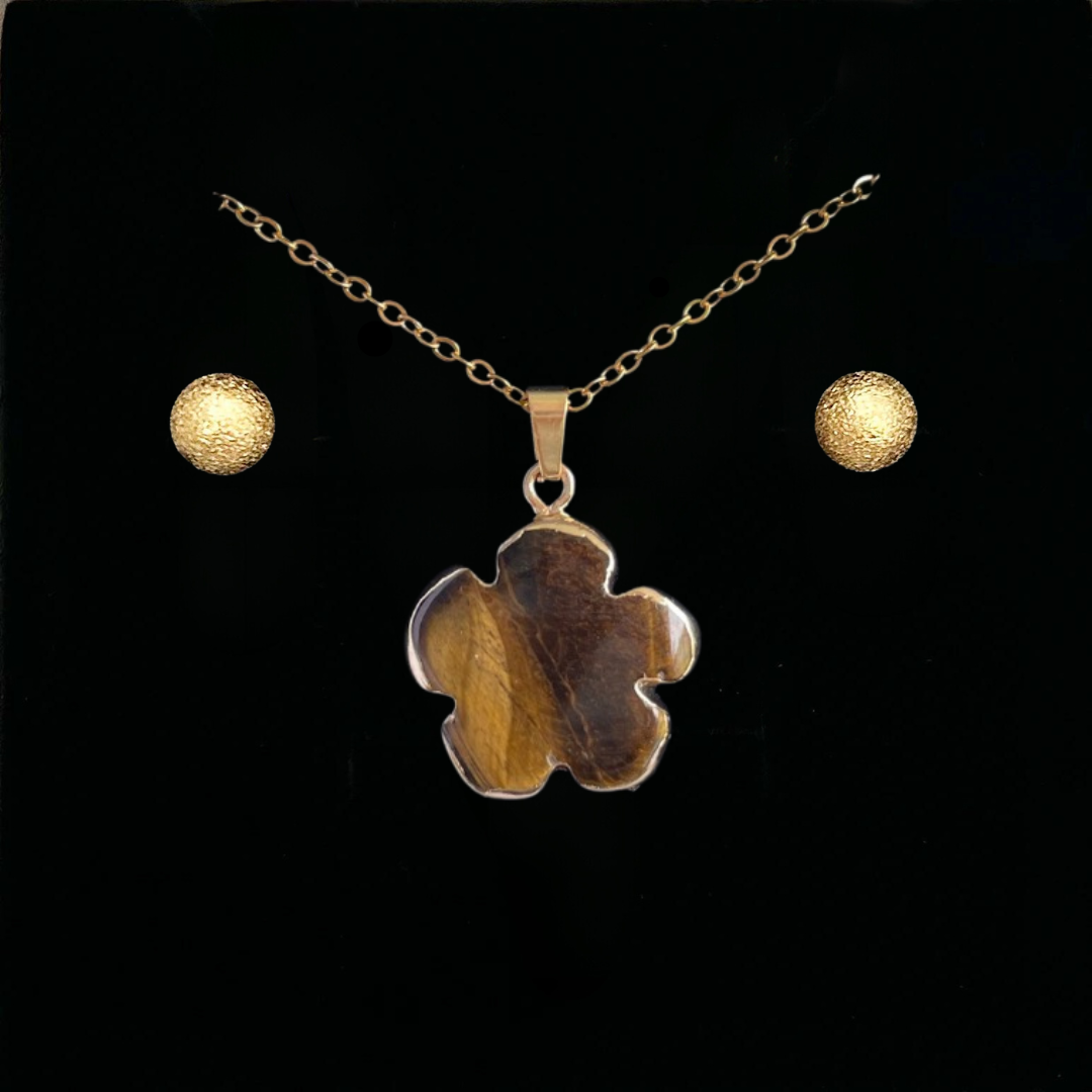 Tiger's Eye Clover Pendant